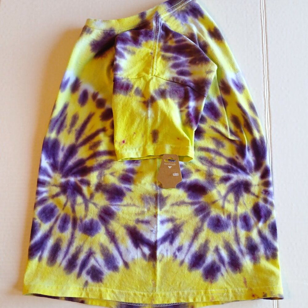 Yellow and Purple Tie Dye T Shirt with Swirl Pattern Unisex Kids Size Small - Picture 15 of 16